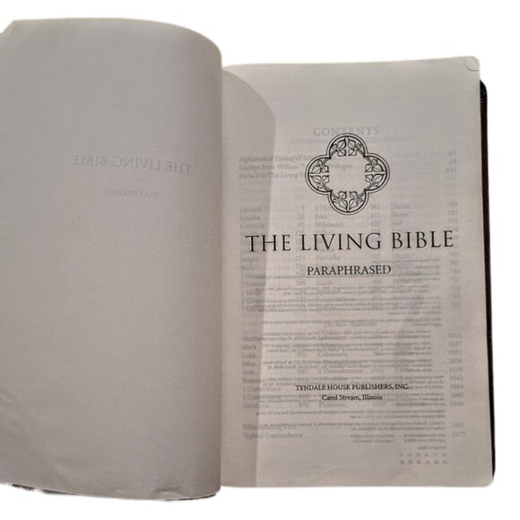 Living Bible TuTone Leather Like with Ribbon Marker Paraphrased GUC - Picture 3 of 9